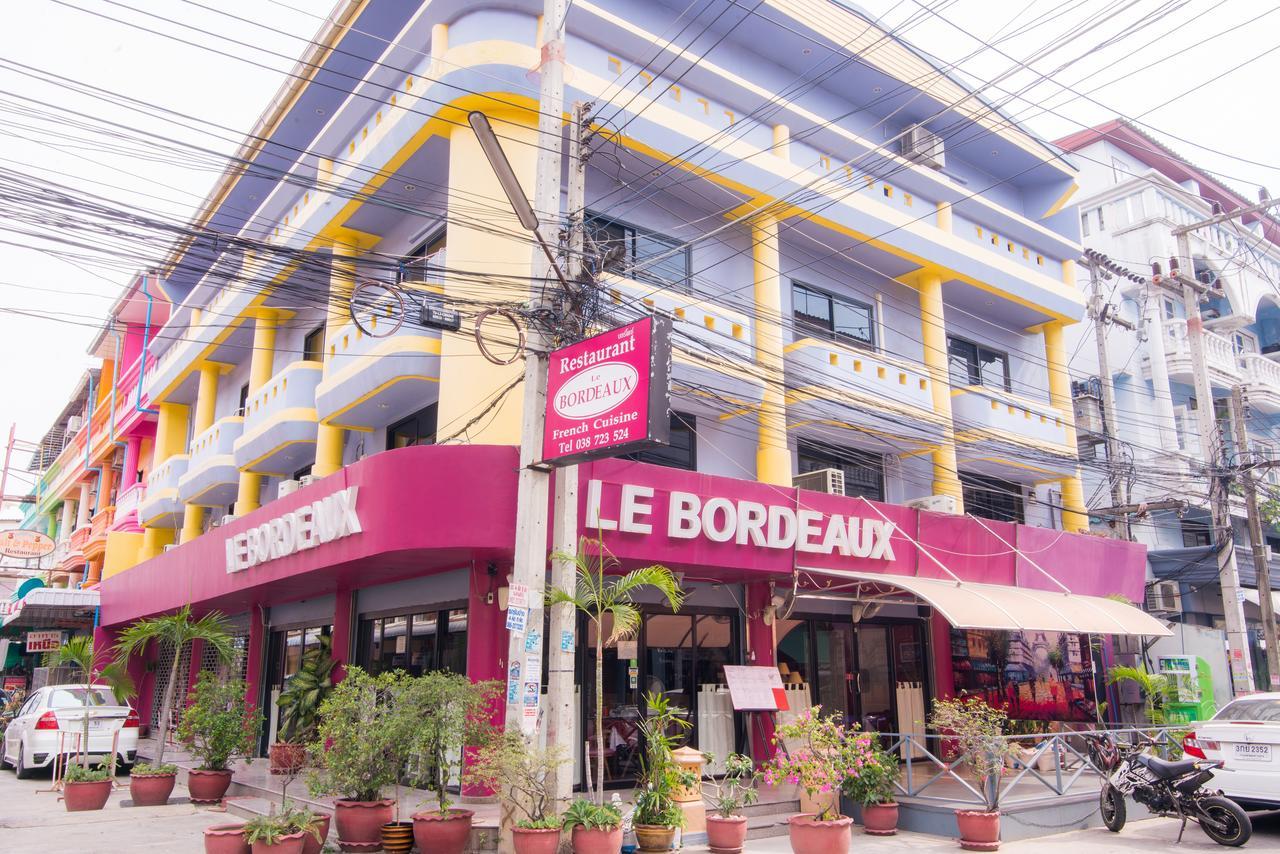De Apartment Pattaya Luaran gambar