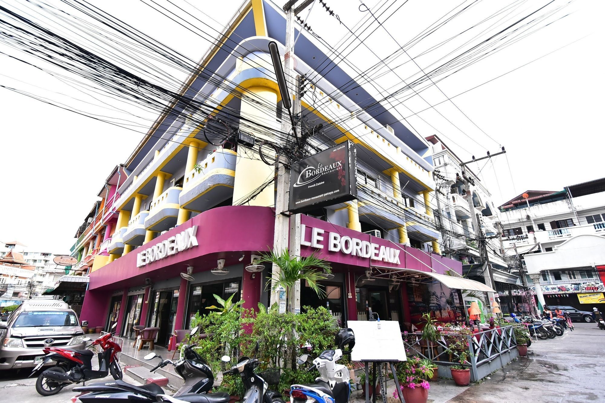 De Apartment Pattaya Luaran gambar